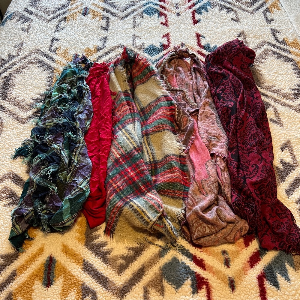 Bundle of 5 Scarf’s